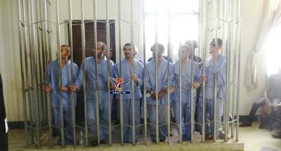 الإعدام لخمسة مدانين بقتل الأغبري والحبس سنتين للمتهم السادس	 