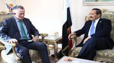  - وزير الخارجية يلتقي رئيس بعثة الأمم المتحدة لدعم إتفاق الحديدة..
