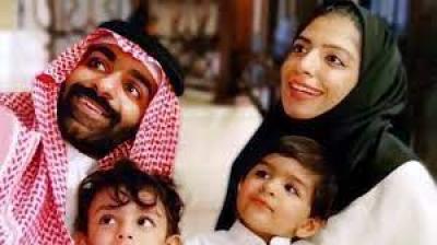  - السجن 34 عامًا لناشطة سعودية بسبب تغريدات على “تويتر”..
