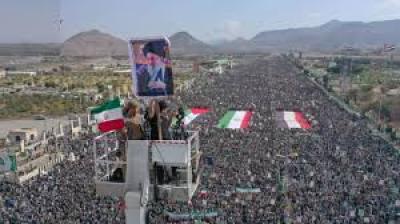 - مسيرة كبرى بالعاصمة صنعاء تضامنًا مع الشعب الإيراني وإعلان للجهوزية الشاملة لأي تطورات..